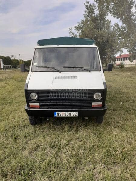 Zastava-iveco 40 8 H B kategorija