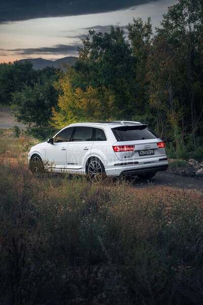 Audi SQ7 