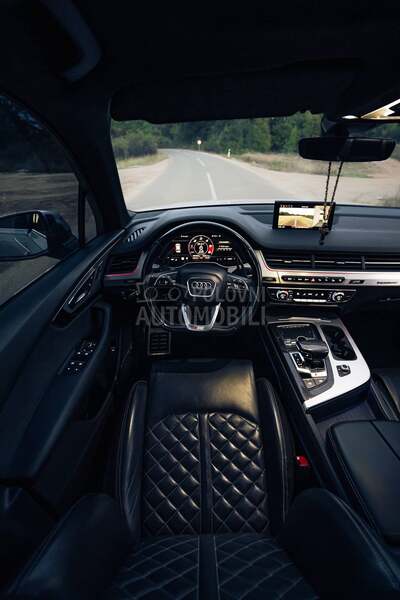Audi SQ7 