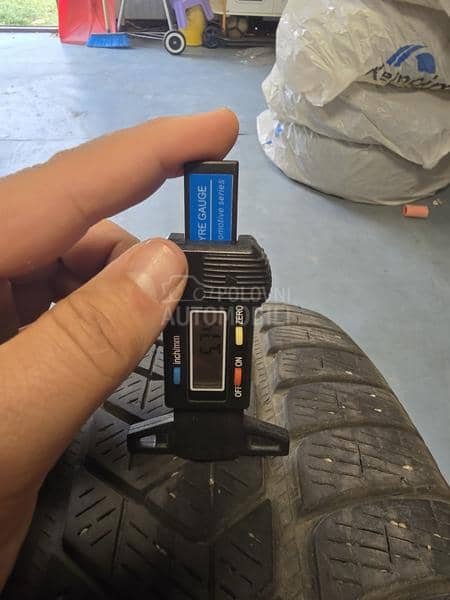 Pirelli 235/55 R18 Zimska