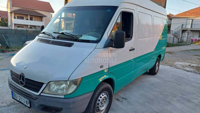 Mercedes Benz Sprinter 313