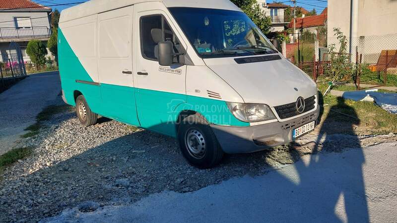 Mercedes Benz Sprinter 313