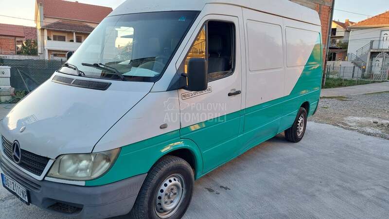 Mercedes Benz Sprinter 313
