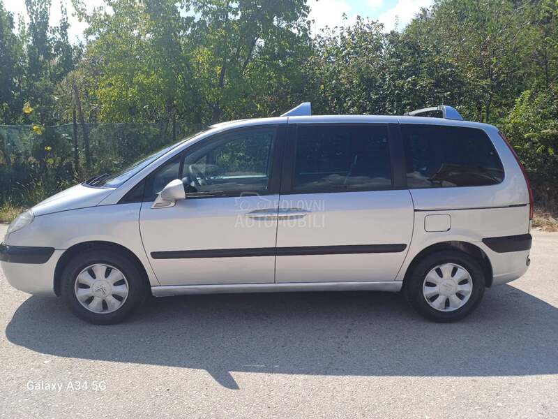 Citroen C8 