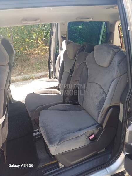 Citroen C8 