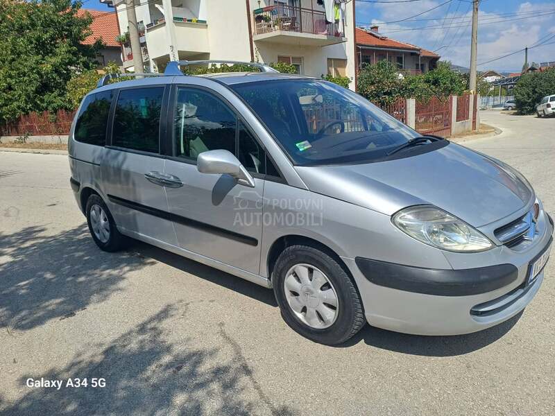 Citroen C8 