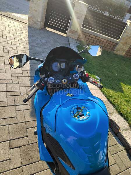 Suzuki gsxr k7 1000