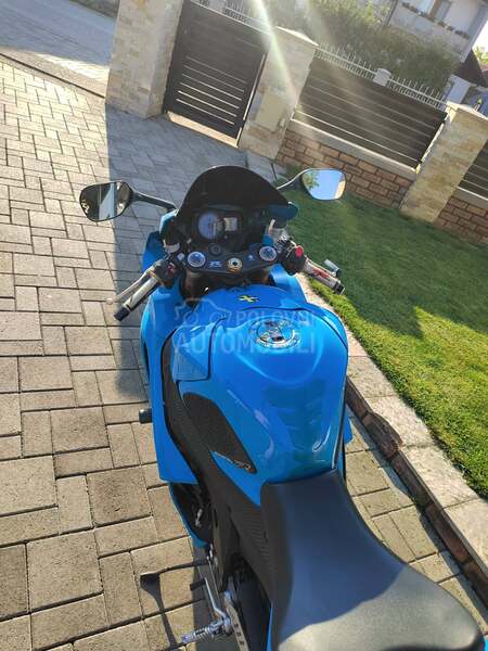 Suzuki gsxr k7 1000