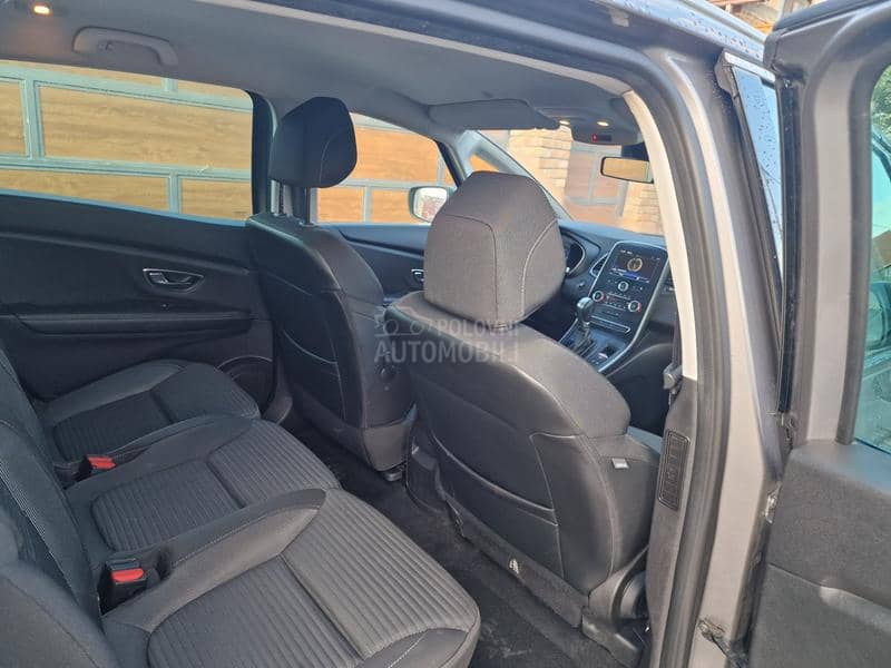 Renault Grand Scenic 1.5 dci edc