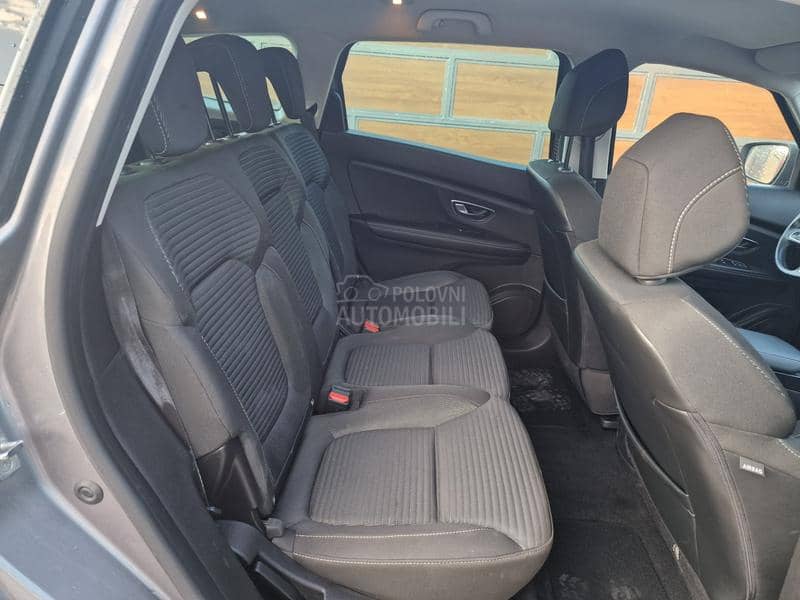 Renault Grand Scenic 1.5 dci edc