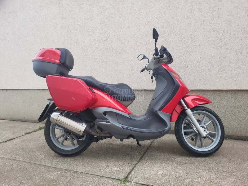Piaggio Beverly 125