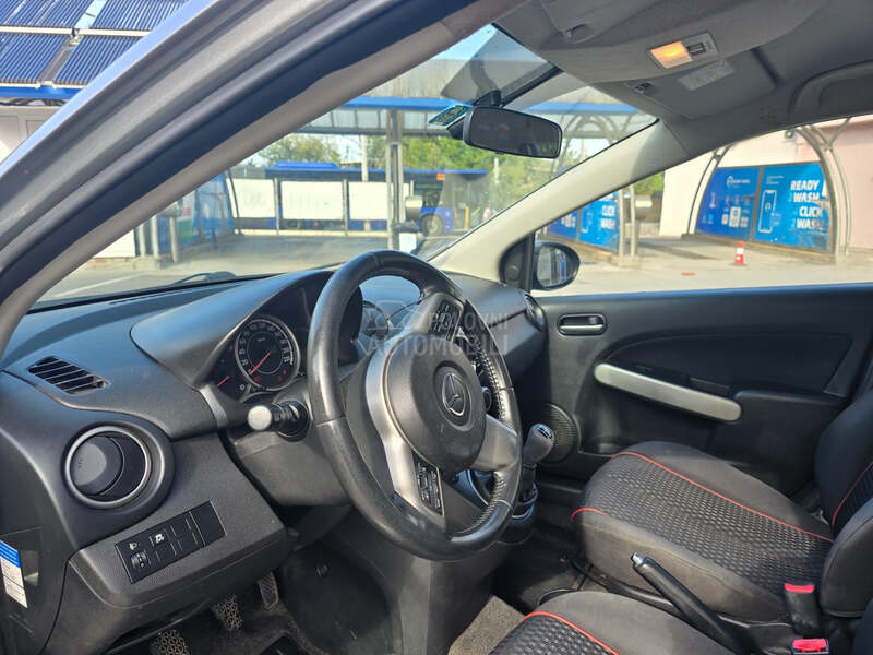 Mazda 2 1.5 sport
