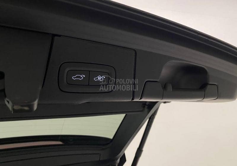 Volvo XC60 B4 PLUS BRIGHT