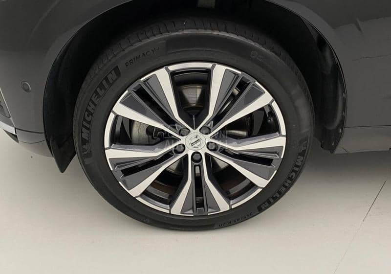 Volvo XC60 B4 PLUS BRIGHT