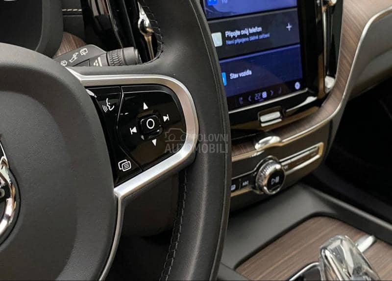 Volvo XC60 B4 PLUS BRIGHT