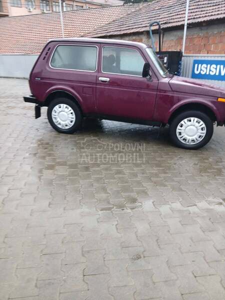 Lada Niva 
