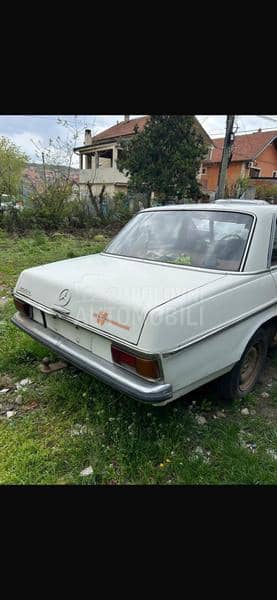 Mercedes Benz E 200 W115