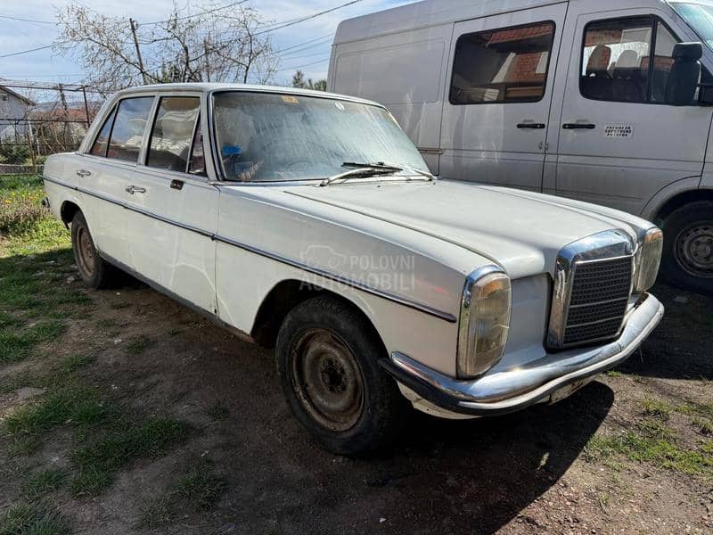 Mercedes Benz E 200 W115