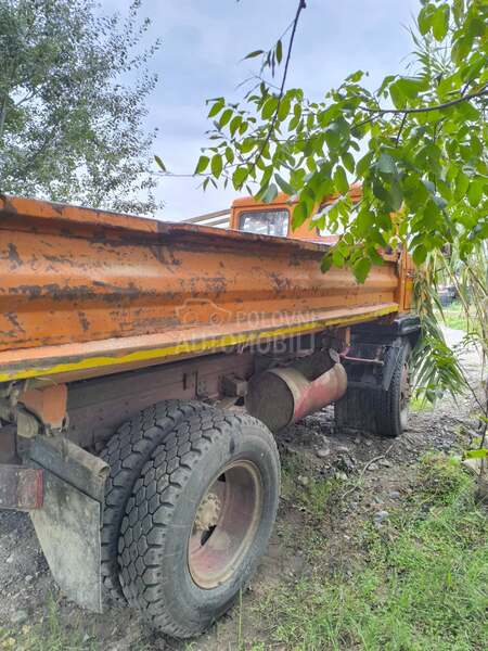 Scania 142