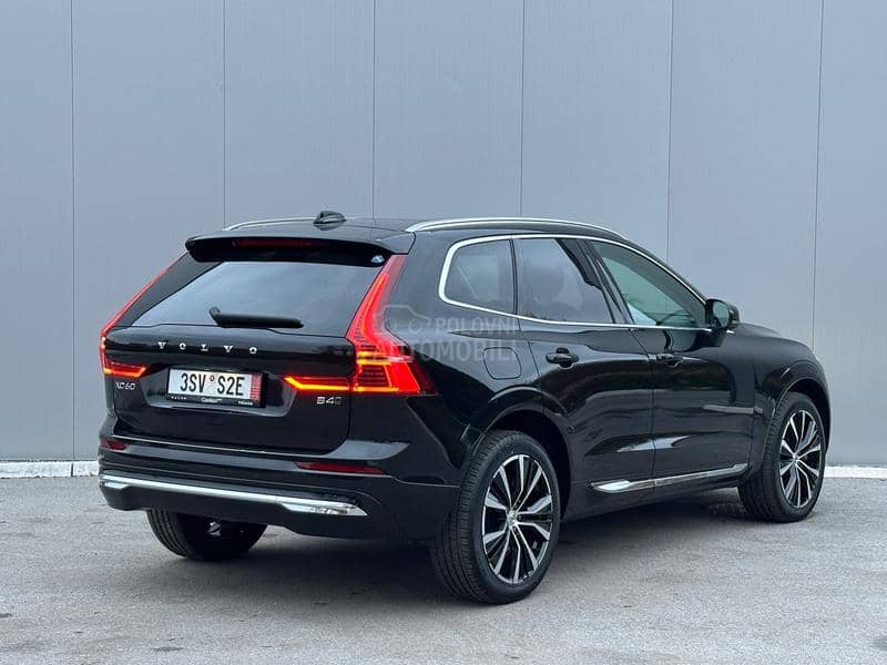 Volvo XC60 B4 AWD PLUS BRIGHT