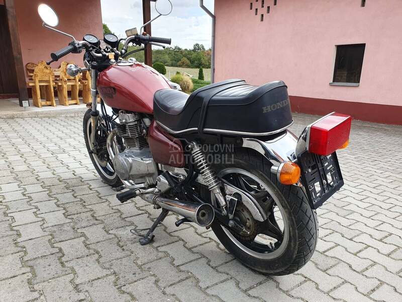 Honda CM400T