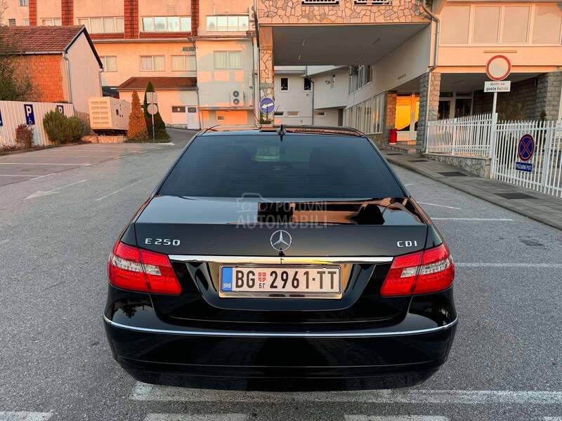 Mercedes Benz E 250 W212