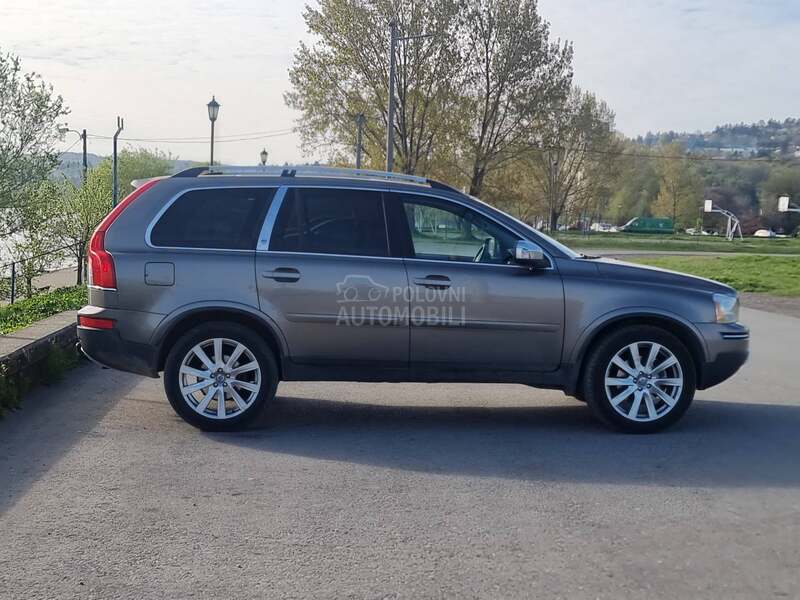Volvo XC90 hrom, lux enterijer