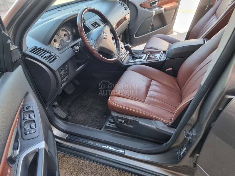 Volvo XC90 hrom, lux enterijer