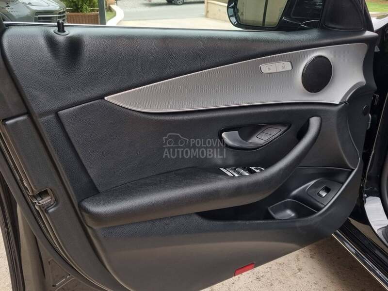 Mercedes Benz E 220 G9 4-MATIC