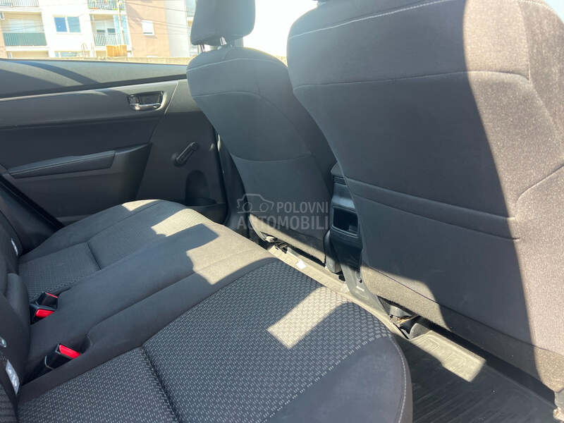 Toyota Corolla Valvematic Luna