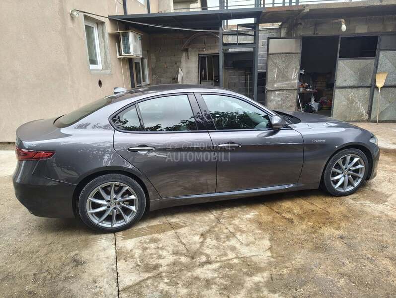 Alfa Romeo Giulia Q4 Veloce