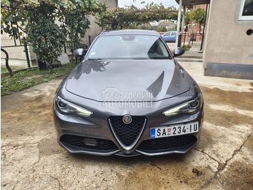 Alfa Romeo Giulia Q4 Veloce
