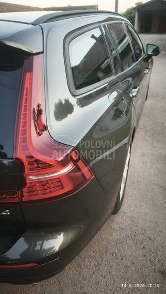 Volvo V60 D4