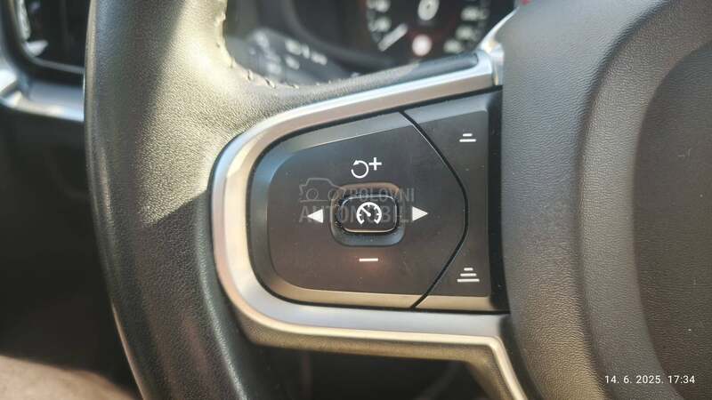 Volvo V60 D4