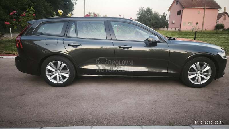 Volvo V60 D4