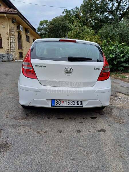 Hyundai i30 1.4 DOHC 5VR GL