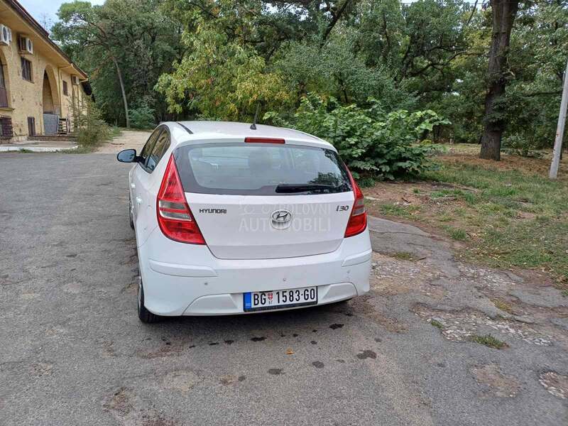 Hyundai i30 1.4 DOHC 5VR GL