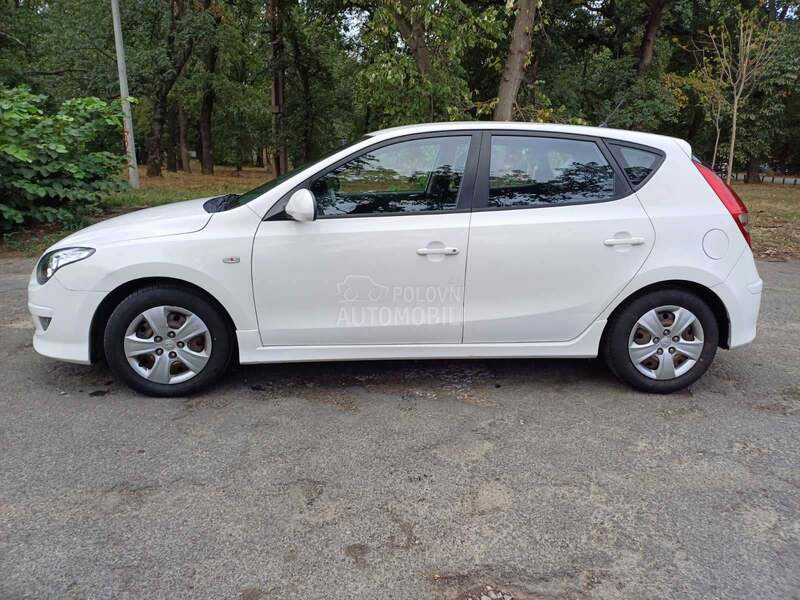 Hyundai i30 1.4 DOHC 5VR GL