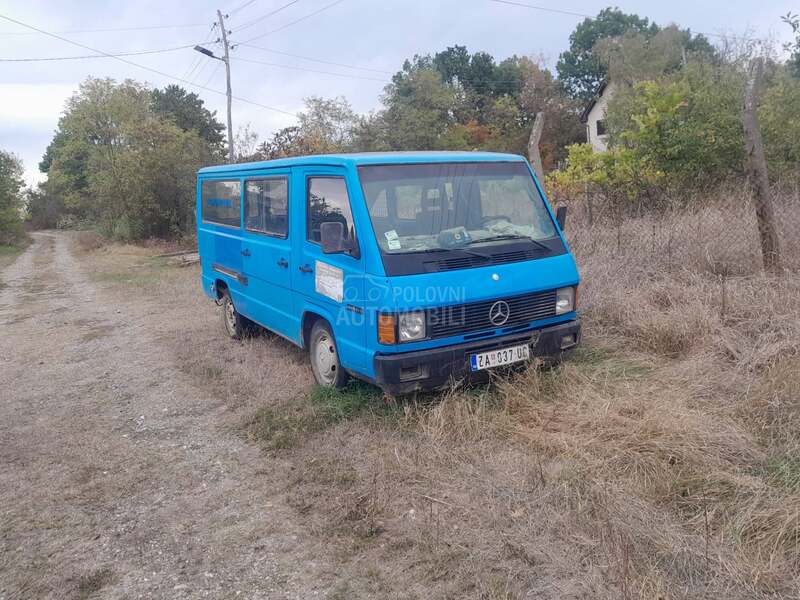 Mercedes Benz Mb100 