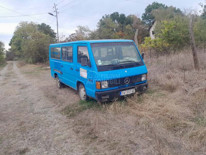 Mercedes Benz Mb100 