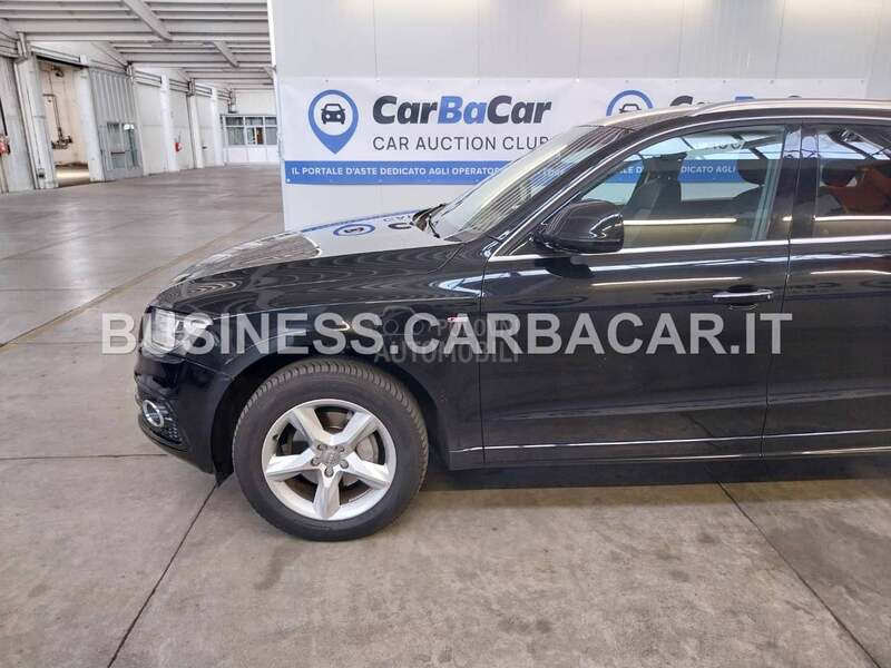 Audi Q5 2.0 tdi S-line 4x4