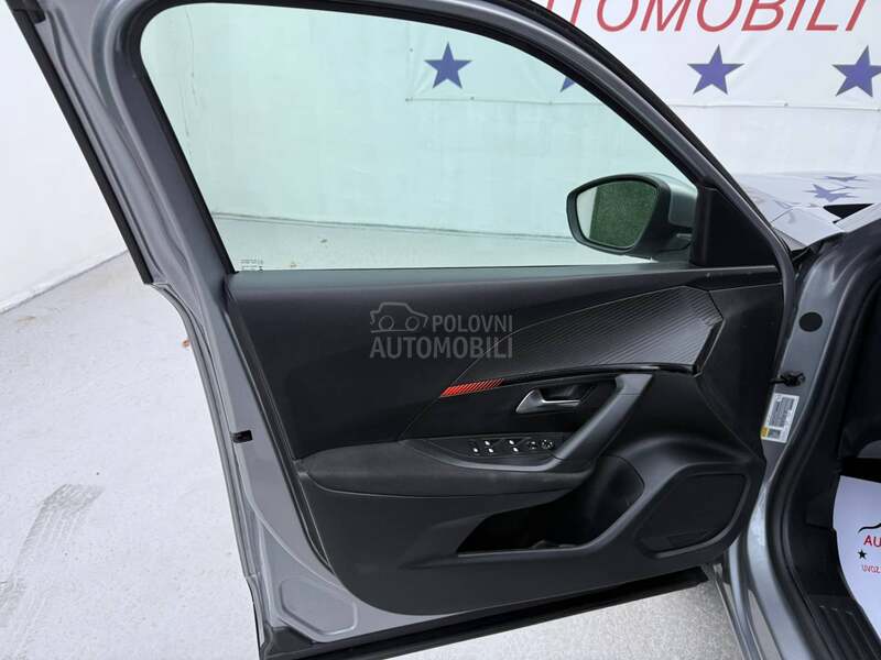 Peugeot 2008 1.5HDI ALLURE/FUL