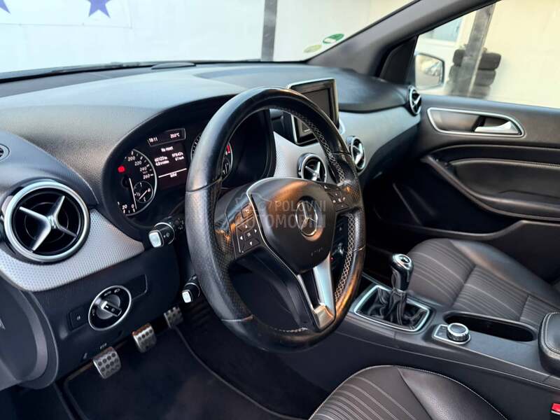 Mercedes Benz B 180 CDI LED/NAV/FUL