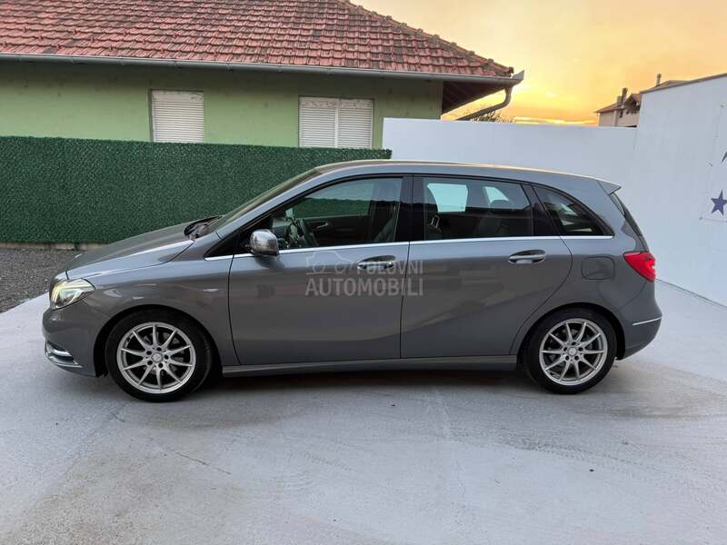 Mercedes Benz B 180 CDI LED/NAV/FUL