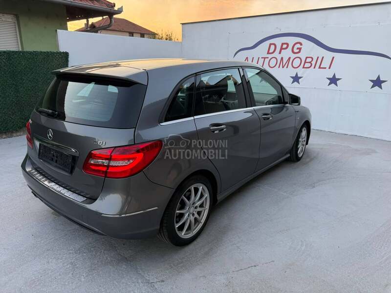 Mercedes Benz B 180 CDI LED/NAV/FUL