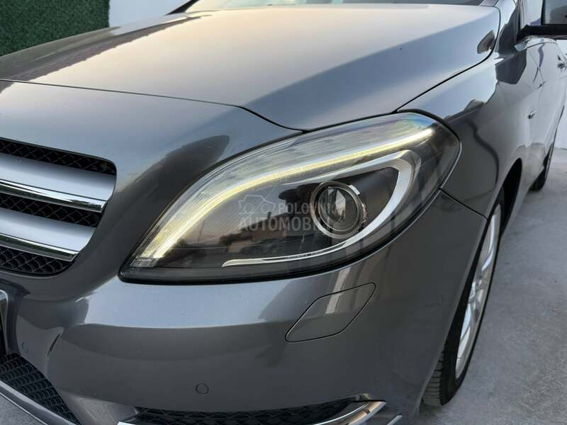 Mercedes Benz B 180 CDI LED/NAV/FUL
