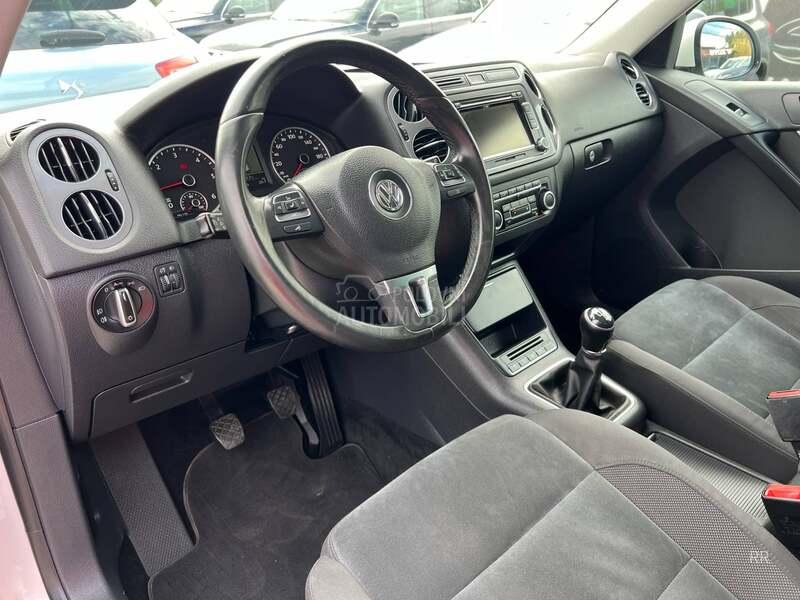 Volkswagen Tiguan 2.0TDI HIGHLINE HROM