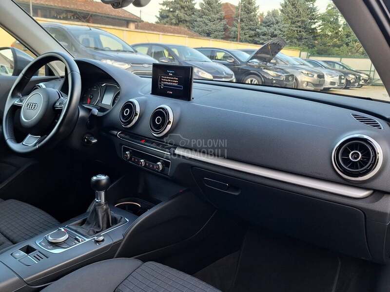 Audi A3 POGLEDATI TEXT