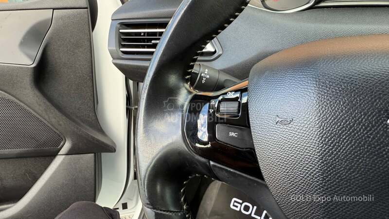 Peugeot 308 1.6BlueHDi ALLURE