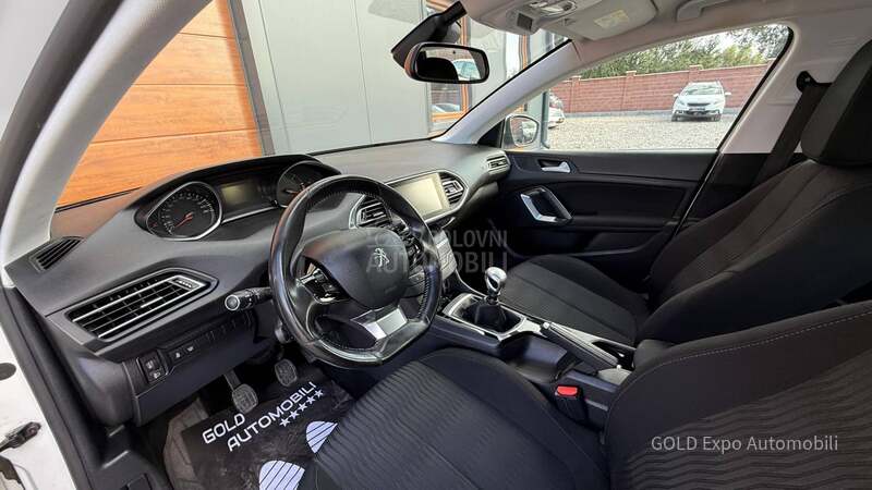 Peugeot 308 1.6BlueHDi ALLURE